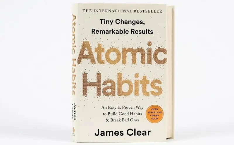 کتاب عادت‌های اتمی (Atomic Habits) اثر جیمز کلیر